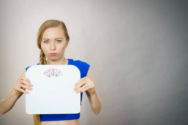 Teenage Woman Holding Bathroom Scale Machine Thinking Weight Loss Proper — Stock Photo, Image