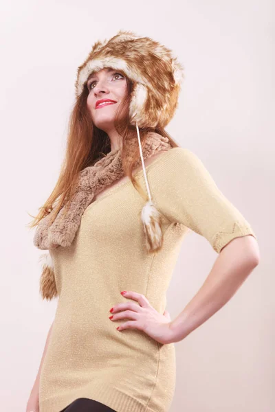 Winter Fashion Young Woman Wearing Fashionable Wintertime Clothes Fur Cap — Stock Photo, Image