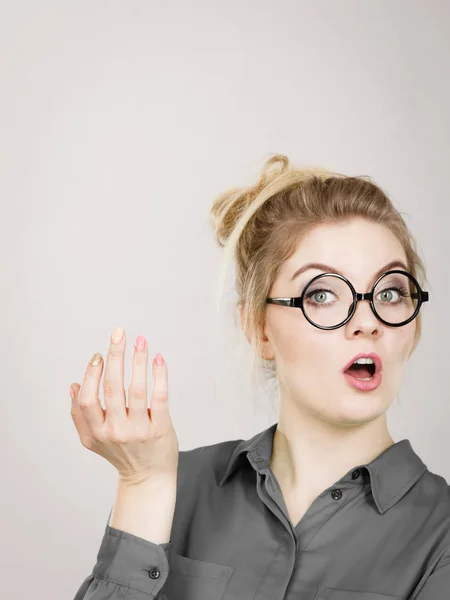 Business woman being positive shocked — Stock Photo, Image