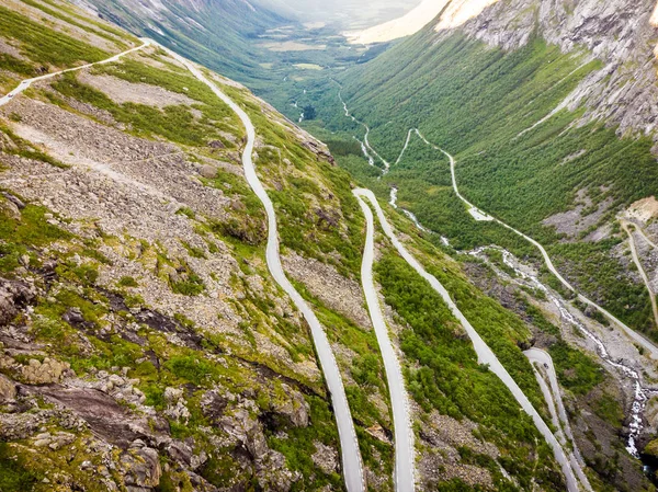 Strada di montagna Trollstigen in Norvegia — Foto Stock