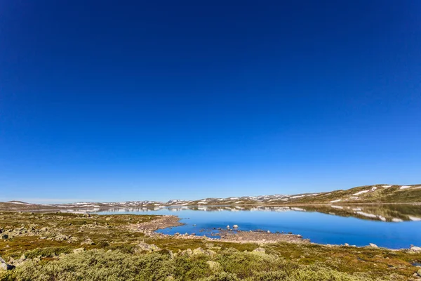 Hardangervidda platå bergslandskap, Norge — Stockfoto