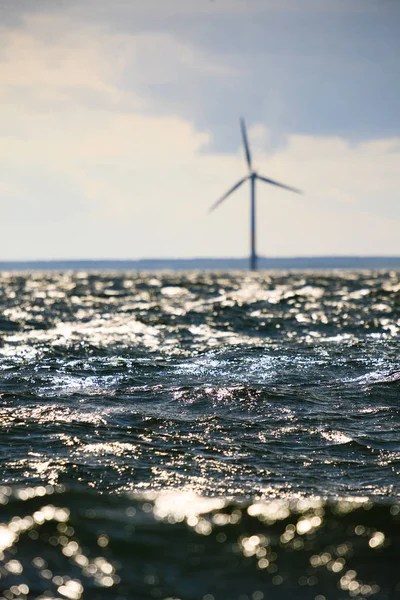 Exploração de turbinas eólicas no Mar Báltico, Dinamarca — Fotografia de Stock
