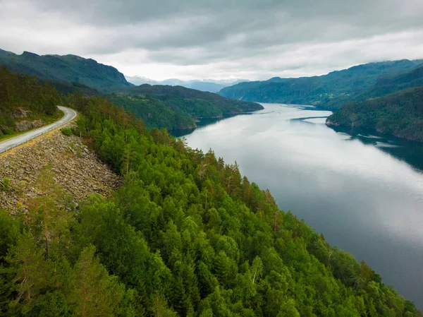 Paysage du fjord, Saudafjord en Norvège — Photo