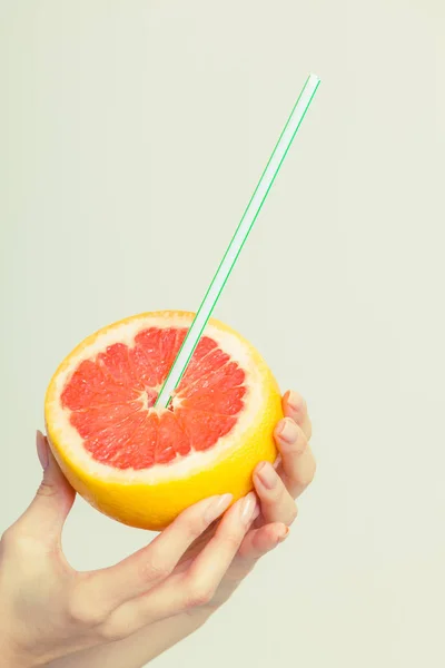 Sommer gesundes Obstgetränk. — Stockfoto