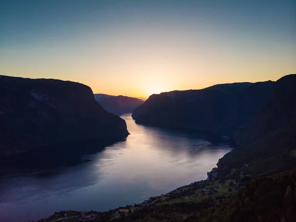 Paesaggio fiordo Aurlandsfjord in Norvegia — Foto Stock