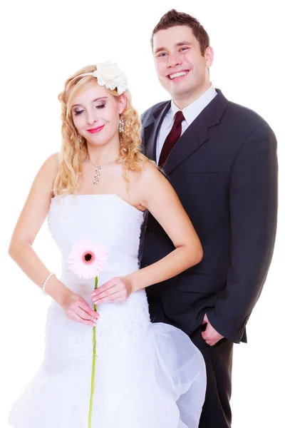 Happy groom and bride posing for marriage photo — Stock Photo, Image