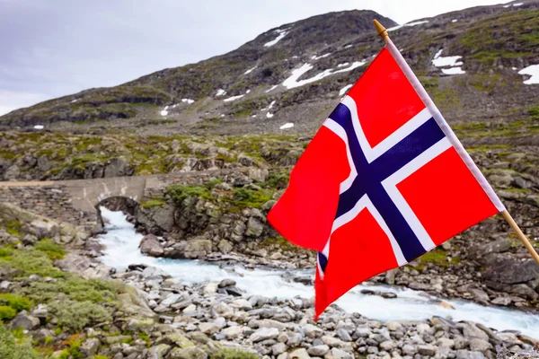 Norwegian flag and mountains landscape — Stock Photo, Image