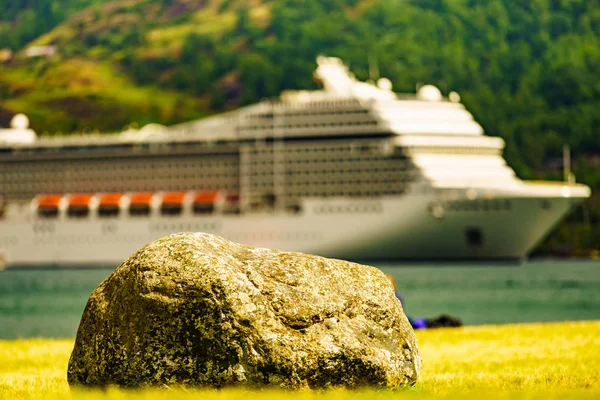 Flam fiyort üzerinde Cruise gemisi, Norveç — Stok fotoğraf