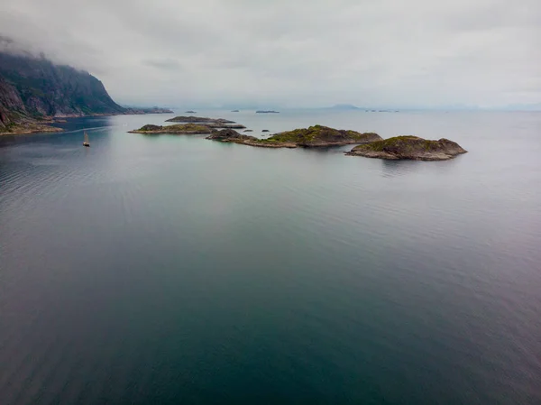 Luchtfoto. Lofoten eilanden landschap, Noorwegen — Stockfoto