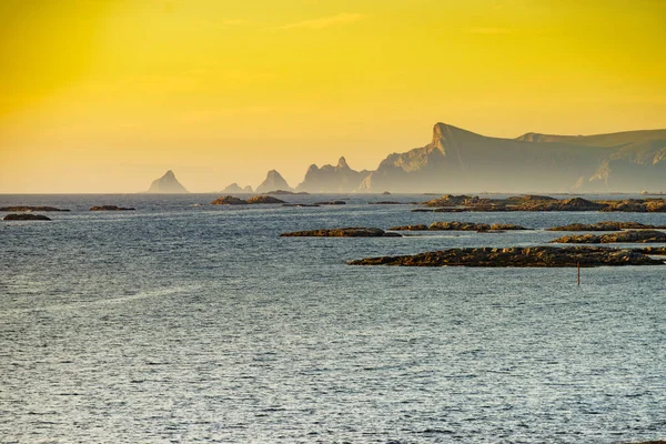 Deniz manzarası üzerinde Andoya Adası Norveç — Stok fotoğraf