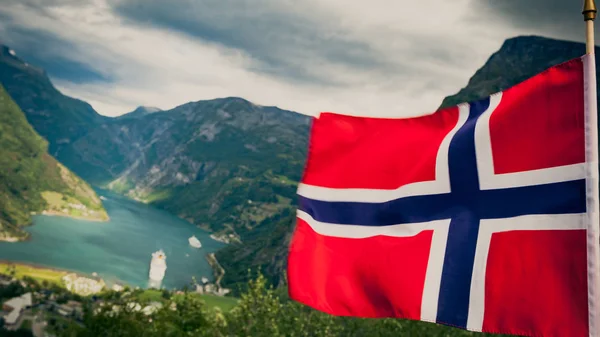Norwegian flag and Geiranger fjord landscape — Stock Photo, Image
