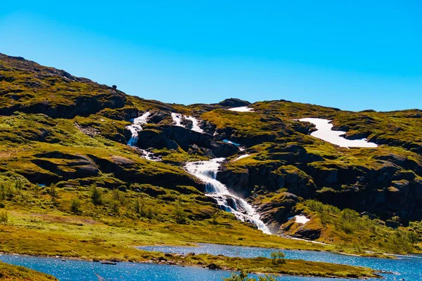 挪威山湖景观 — 图库照片