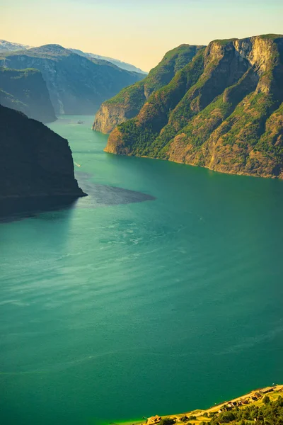 Fjord τοπίο στο Aurlandsfjord στη Νορβηγία — Φωτογραφία Αρχείου