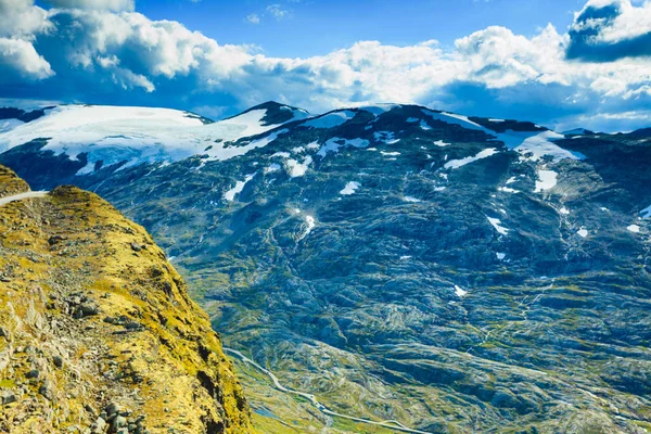Vistas a las montañas desde el mirador Dalsnibba, Noruega —  Fotos de Stock