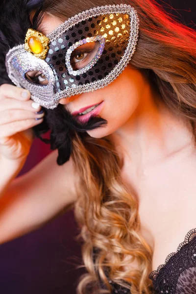 Wakacje Ludzie Oraz Celebracja Koncepcja Zbliżenie Twarzy Kobieta Karnawał Maska — Zdjęcie stockowe