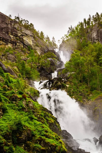 挪威的风景 挪威Odda Hordaland县Waterfall Latefoss Latefossen 国家旅游Hardanger路13 — 图库照片