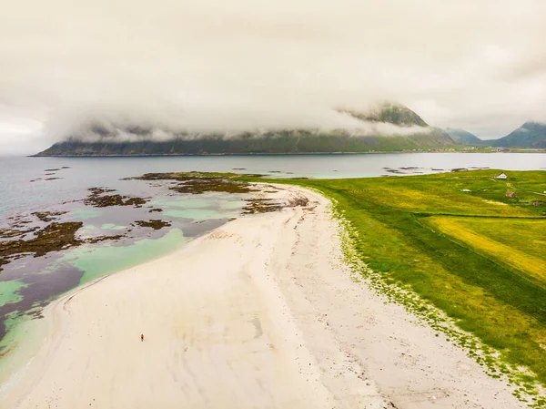 Mořské Pobřeží Skagsanden Beach Flakstadoy Létě Nordland County Lofotenské Souostroví — Stock fotografie