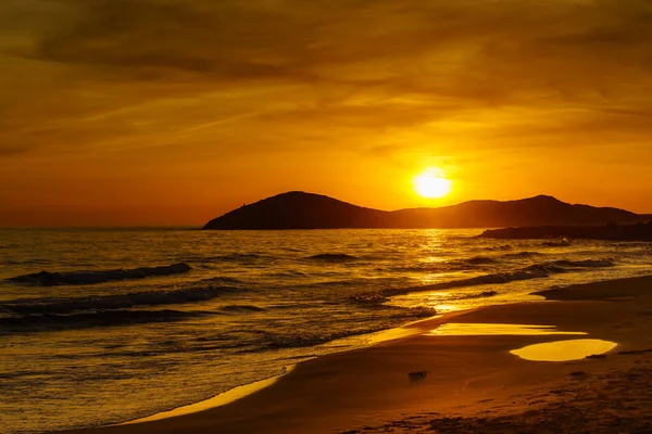 Solnedgång Över Havet Havslandskap Stranden Calblanque Murcia Spanien — Stockfoto