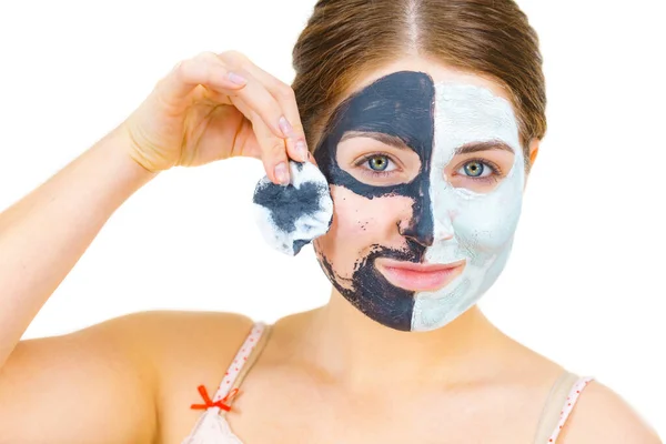 Woman Clay Carbo Black Mask One Half Face White Mud — Stock Photo, Image