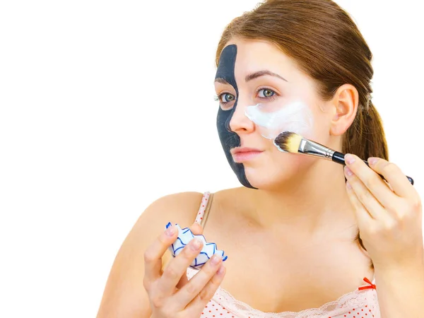 Woman Clay Carbo Black Mask Half Face Applying White Mud — Stock Photo, Image