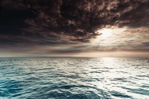 Prachtige Zeegezicht Avond Zee Horizon Hemel Kalmeer Een Scène Natuurlijke — Stockfoto