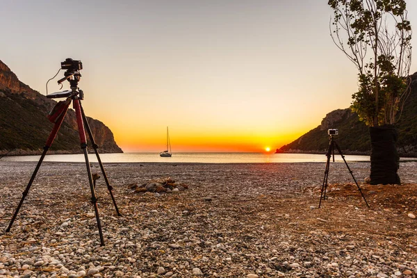 Cámara Profesional Que Toma Película Video Salida Puesta Del Sol —  Fotos de Stock