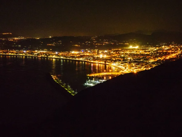 サンアントニオ岬の夜のジャワ市 コスタリカの地中海沿岸 スペインのアリカンテ県の北海岸 — ストック写真