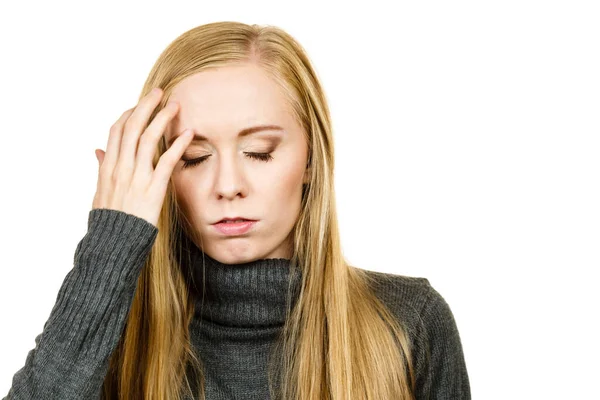 Mensen Eenzaamheid Concept Alleen Trieste Jonge Vrouw Lang Haar Tienermeisje — Stockfoto