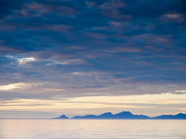 Costa Isla Gimsoya Verano Condado Nordland Archipiélago Lofoten Noruega Atracción —  Fotos de Stock