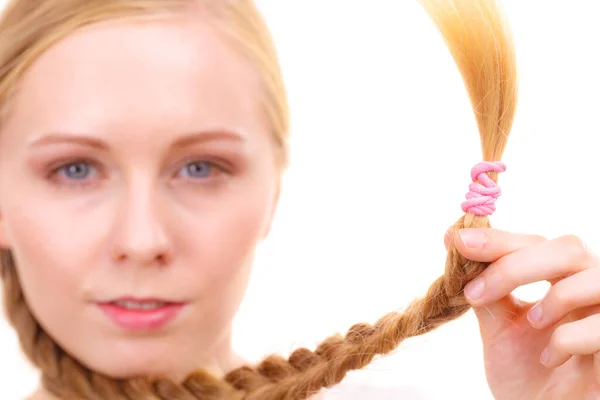 Blonde Girl Braid Hair Pink Ribbon Bow Haircare Hairstyling — Stock Photo, Image