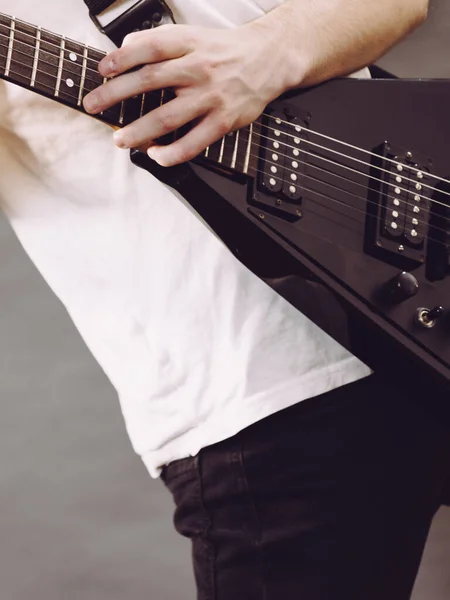 Muž Hrající Elektrickou Kytaru Během Koncertu Hudební Nástroj Teenage Boy — Stock fotografie