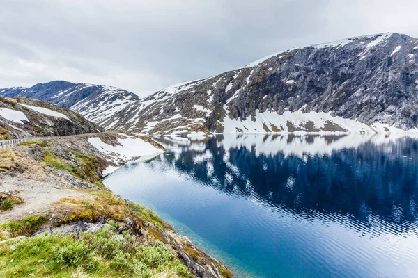 Vacaciones Turísticas Viajes Lago Djupvatnet Stranda Más Información Sobre Romsdal — Foto de Stock