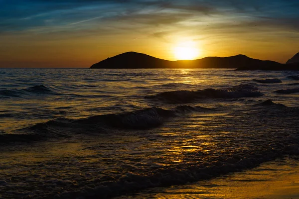 Denizde Gün Batımı Deniz Manzarası Calblanque Plajı Murcia Spanya — Stok fotoğraf