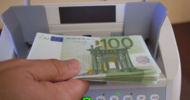 Sayım Euro banknot para birimi Counter makine üzerinde