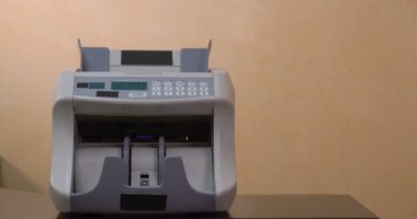Sayım Euro banknot para birimi Counter makine üzerinde