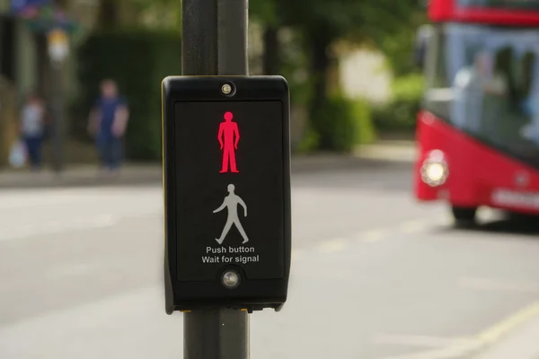 Trafikljus på London street — Stockfoto