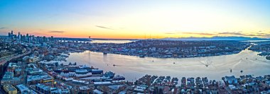 Göl Birliği panoramik hava perspektif Seattle Washington ABD günbatımı