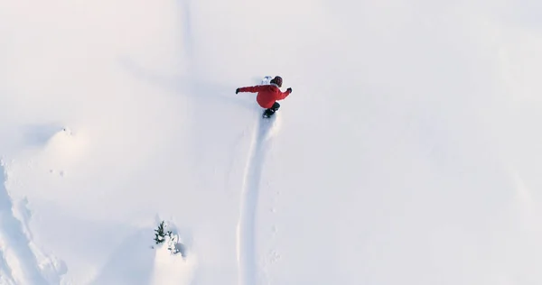 Snowboard Overhead Vue Haut Vers Bas Snowboardeur Chevauchant Neige Fraîche — Photo