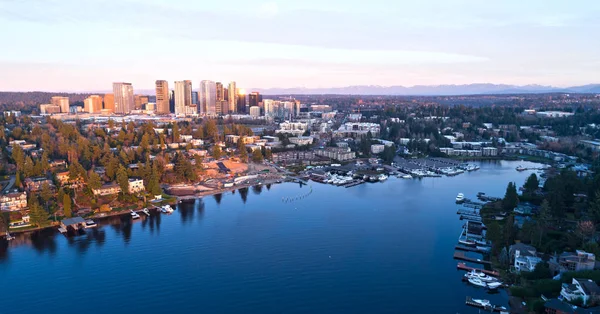 Bellevue Washington Skyline Sun Reflection Edificios Oficinas Rascacielos — Foto de Stock