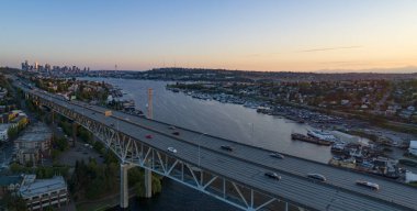 Interstate 5 Seattle köprü hava bakış şehir