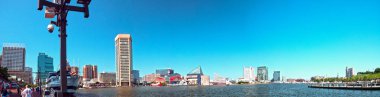 Baltimore, Maryland/Amerika Birleşik Devletleri - 24 Mayıs 2018: Görünüm Patapsco nehir Inner Harbor Waterfront panoramik Cityscape Skyline