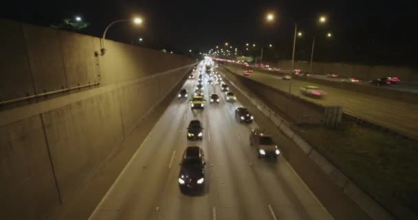 Interstate Natt Freeway Rusningstid Trafik Vidvinkel Timelapse — Stockvideo