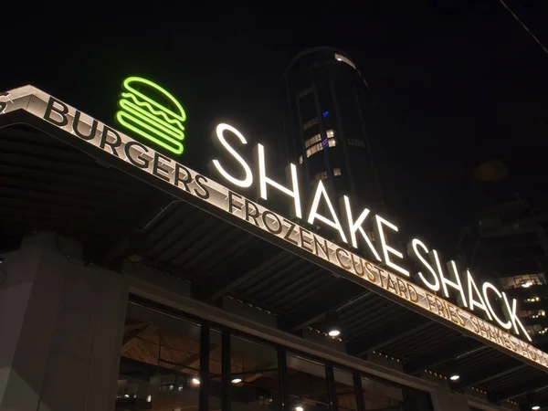 Seattle, Washington/ABD - Ocak 2019: İlk ünlü burger Restoran şehir Shake Shack tabelaya