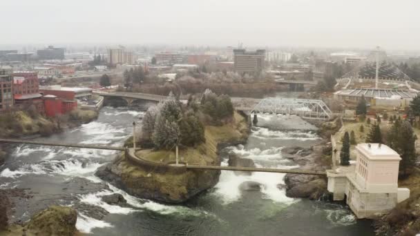 Spokane Downtown Vista Panorámica Winter Cloudy Aerial River Falls — Vídeo de stock