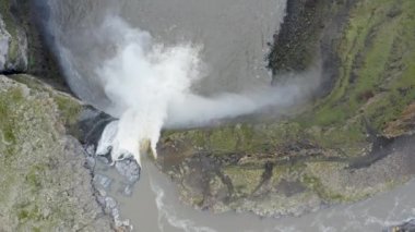 Su Havzası Palouse Falls WA havadan görünümlü aşağı akan nehir Şelaleleri Raging üzerinde yüksek uçan