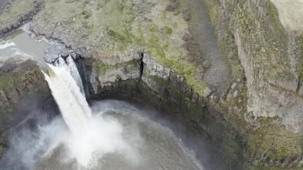 Vue Aérienne Incroyable Des Cascades Canyon Vert — Video