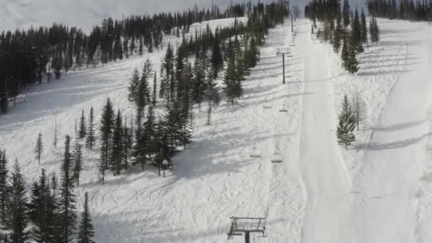 Skigebiet Sessellifte Seilbahn Berg Geschlossen — Stockvideo