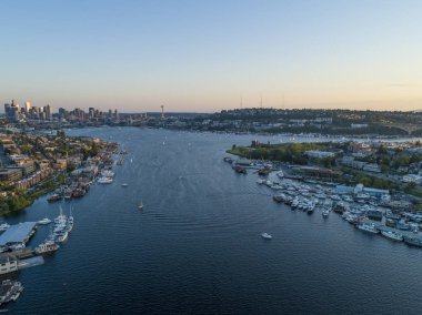Seattle Lake Union Summertime havadan görünüm sahne yelkenliler Sunset