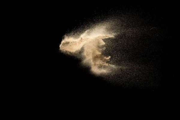 Esplosione Sabbia Isolata Sfondo Nero Movimento Congelamento Spruzzi Polvere Sabbiosa — Foto Stock