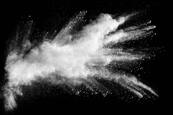 白い粉体爆発雲 黒い背景に白い塵粒子の動きを凍結 — ストック写真